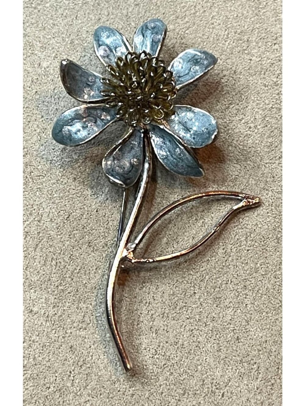 Vintage 1960s Mid-Century Two-Tone Daisy Flower Statement Brooch Pin